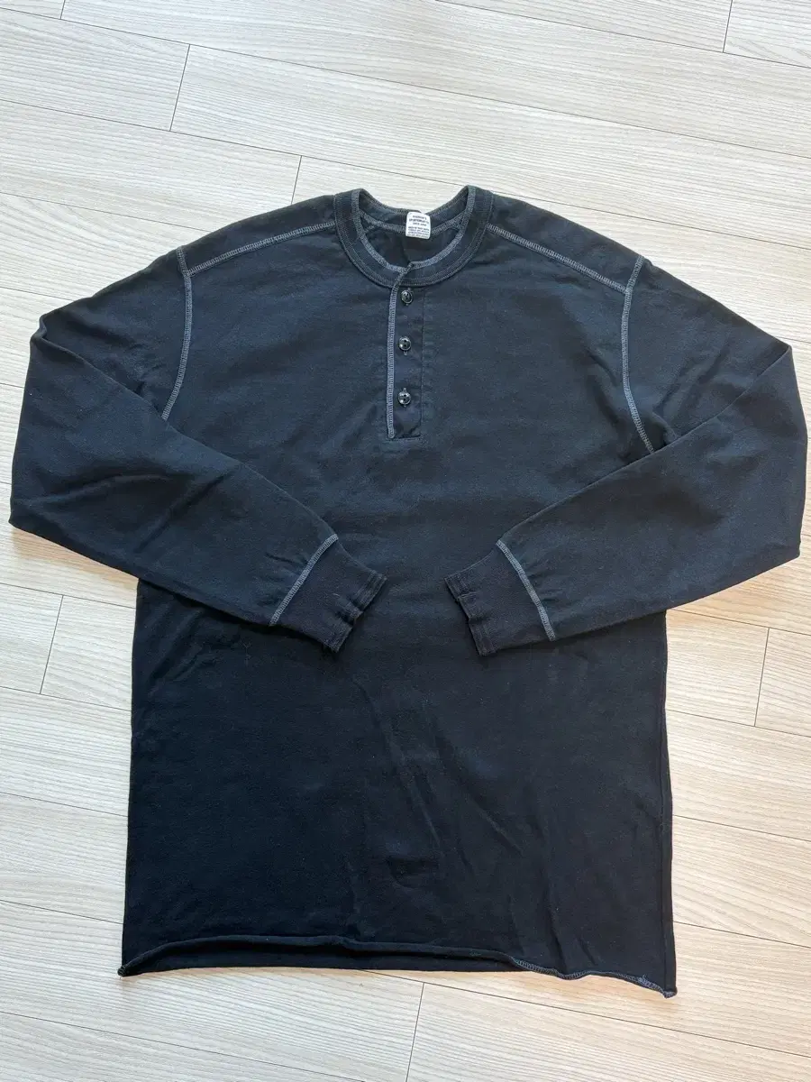 Farrow's Henley Neck Long Sleeve in Black Size XXL