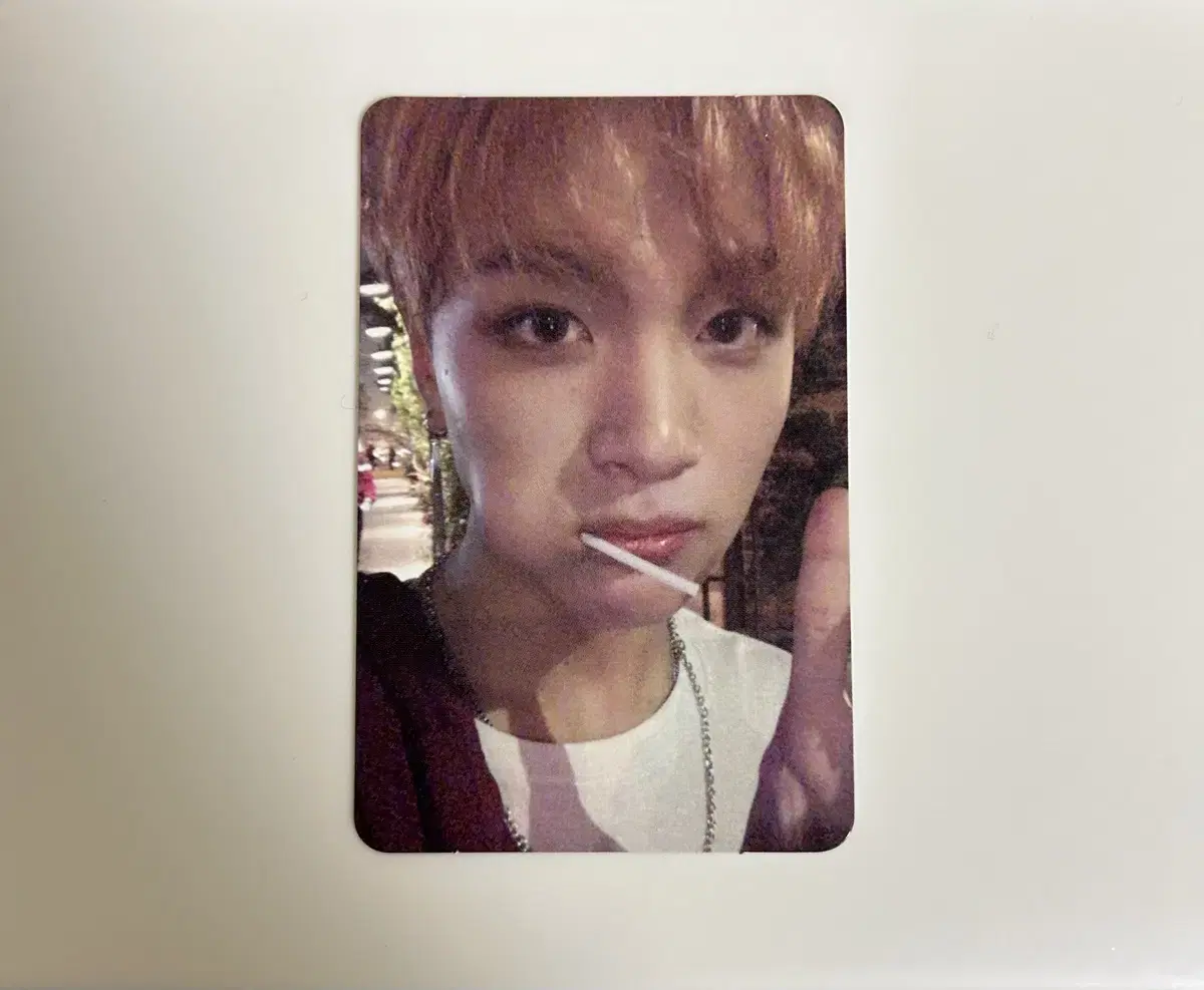 Source) nct 2018 Empathy Candy Haechan photocard