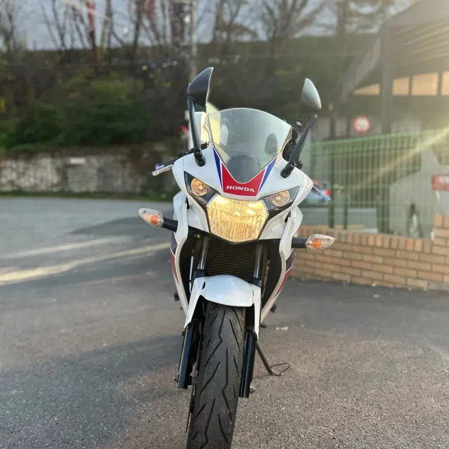 CBR125