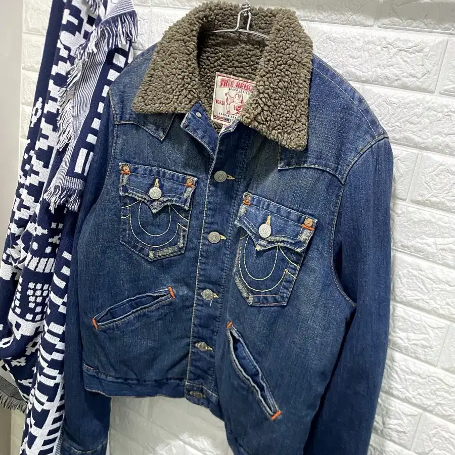 TRUE RELIGION sherpa Denim Jacket