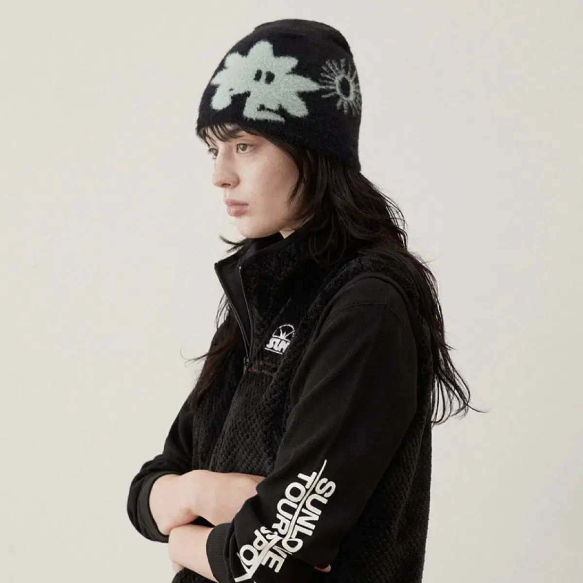 썬러브 Cali Shaggy Beanie Black