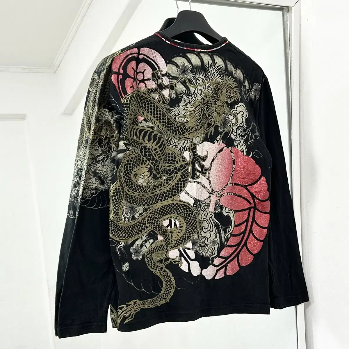 Ability Burn Oriental Embroidered Henley Neck Long Sleeve