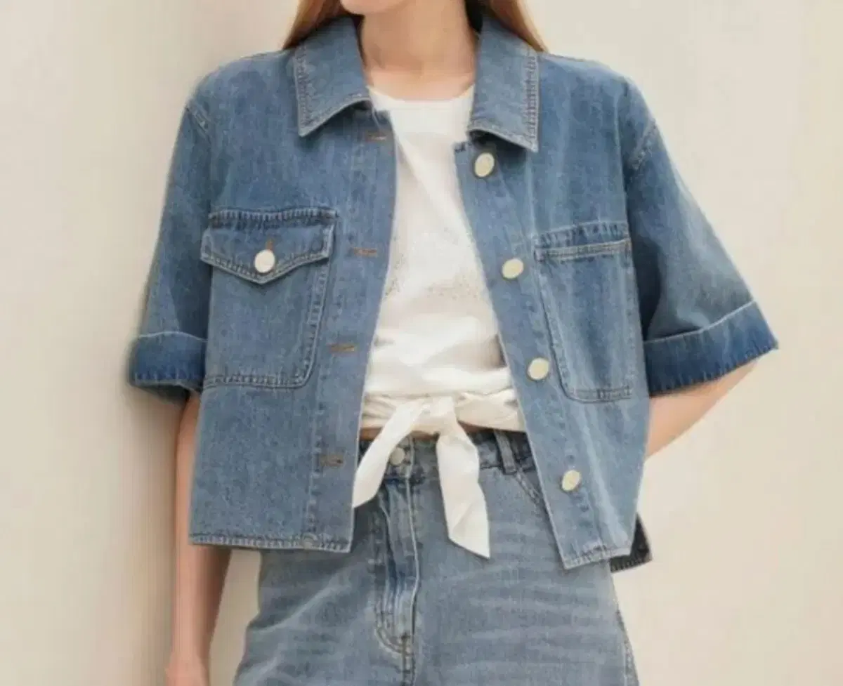 NineCop Cara Neck Short Sleeve Denim Jacket