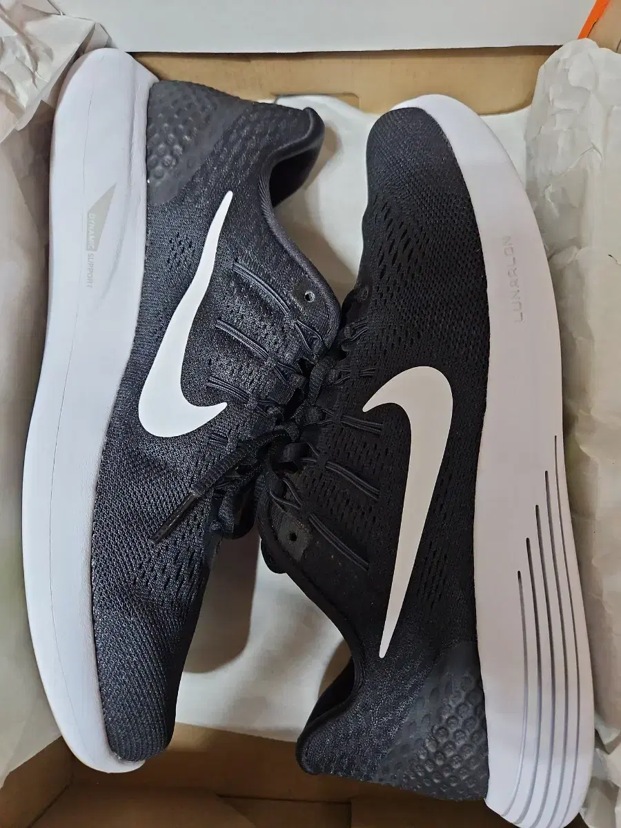 Nike Lunar Glide 8 size 270