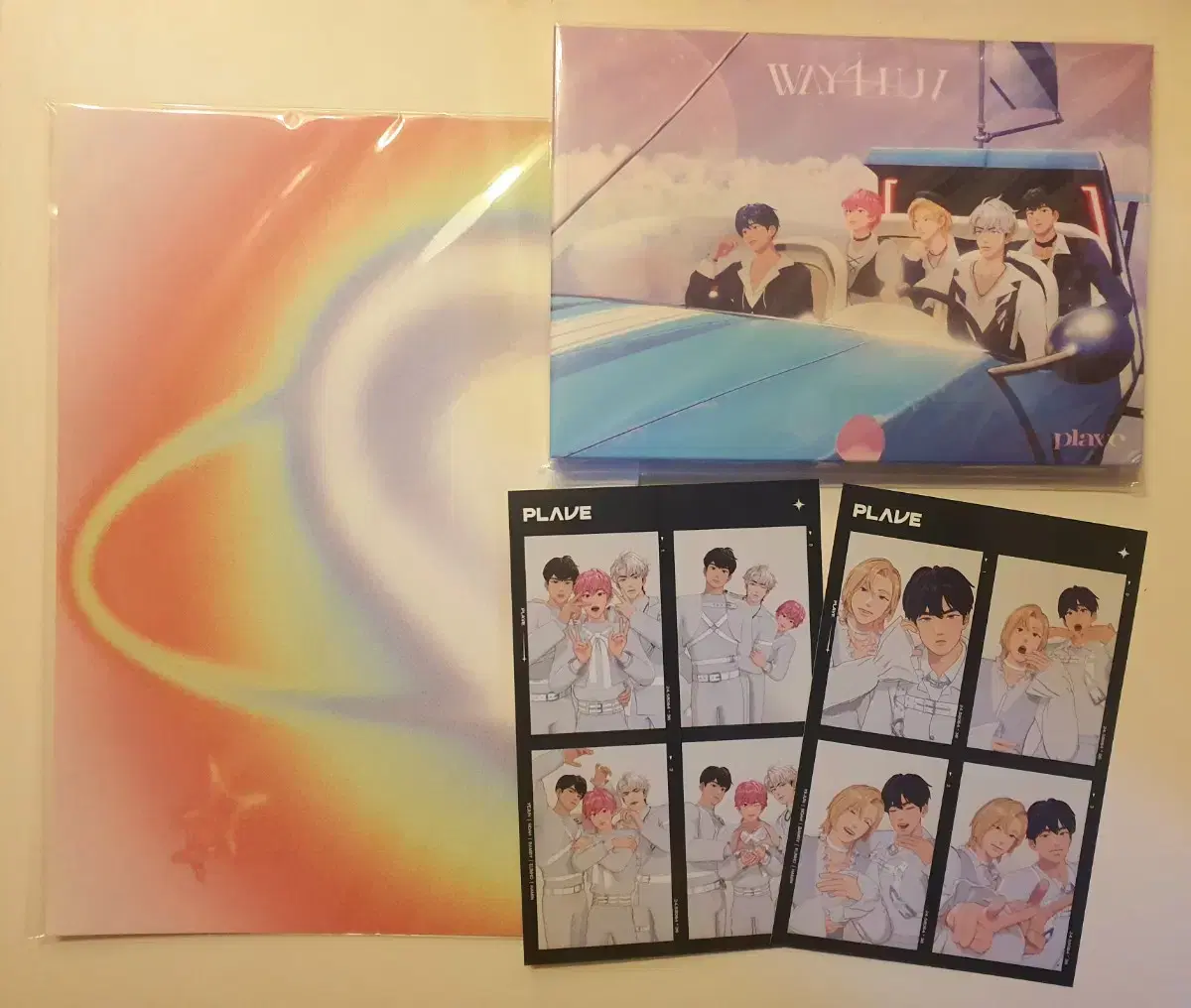 Plave W4L The Modern pop up postcard, kit components (photoism, necklace, booklet)