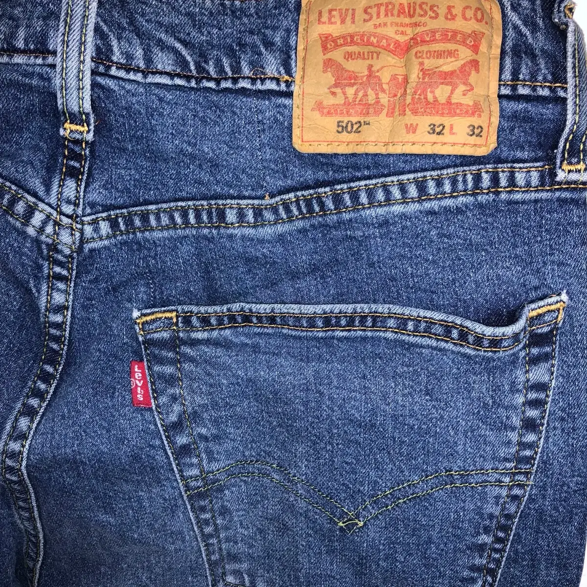 Levi's 502 레귤러 테이퍼 데님 팬츠(W32)