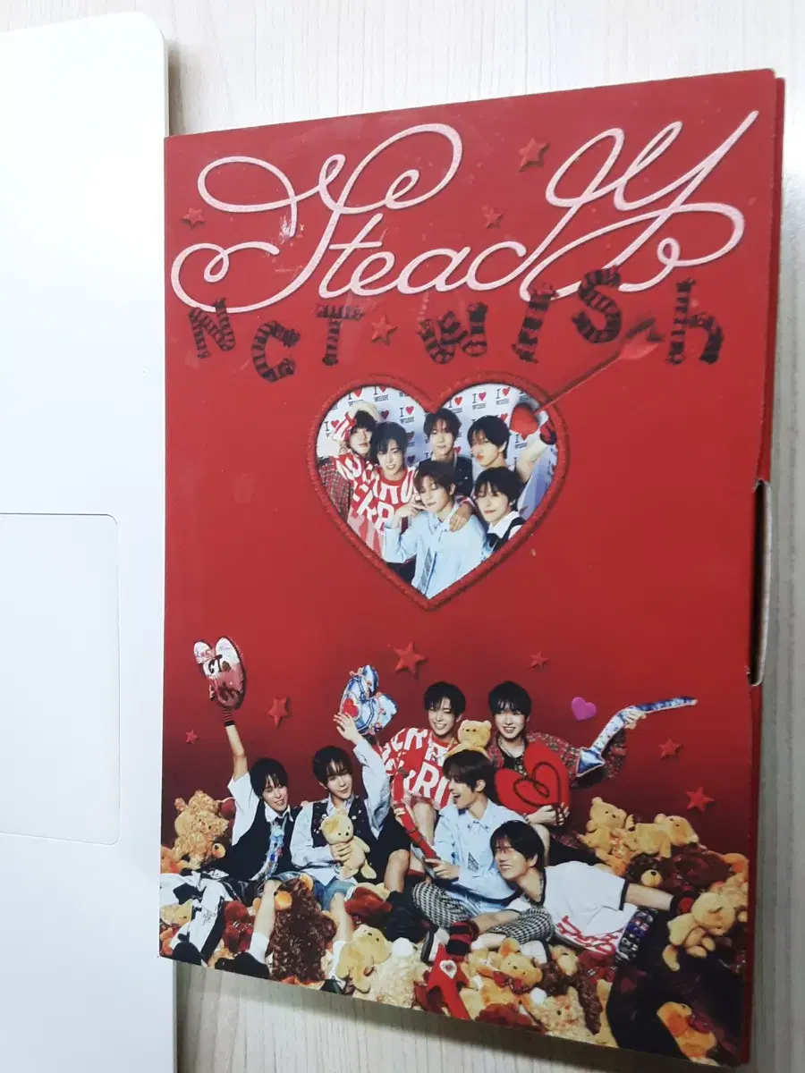 Steady unsealed album red version with photocard