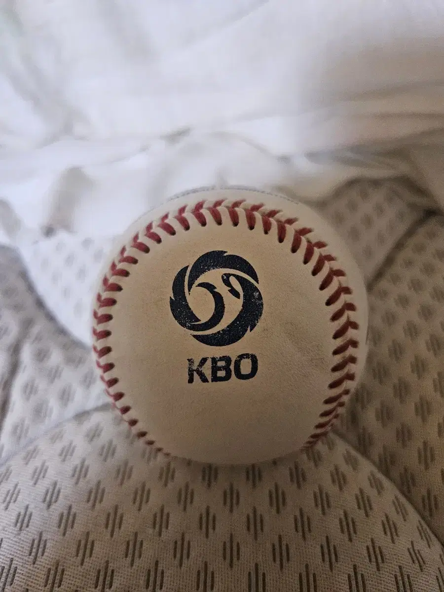 kbo 공인구 문동주 싸인볼