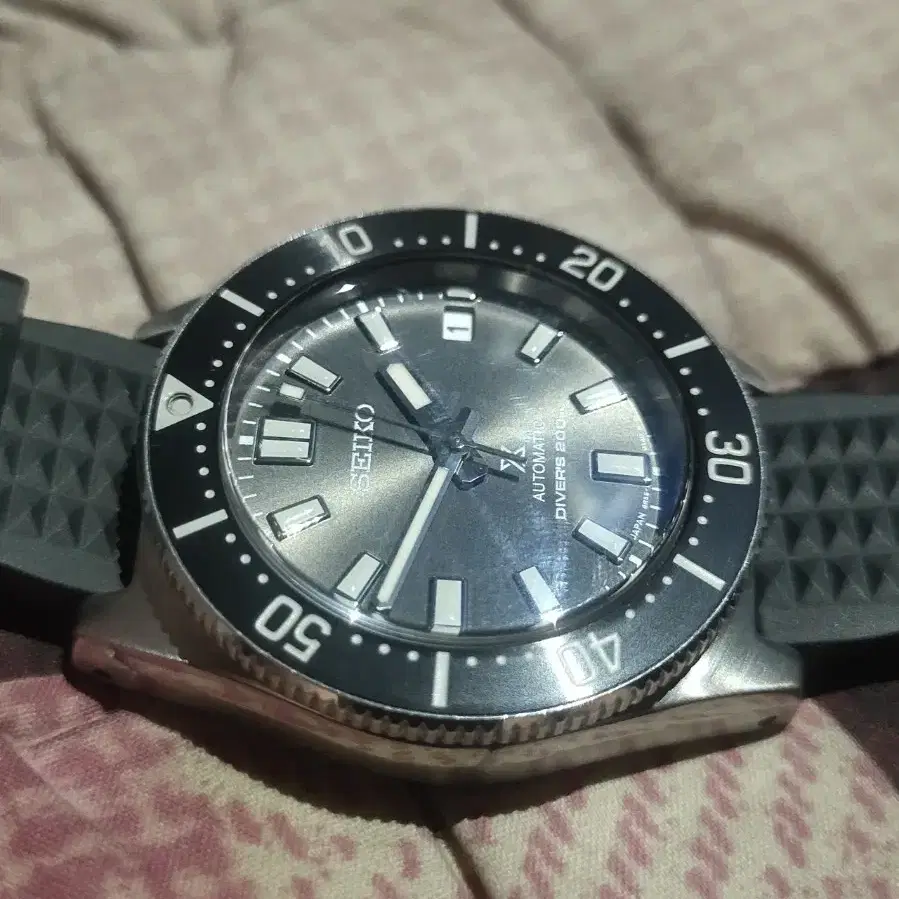 SEIKO  SPB143 신형(3시 야광 마킹)