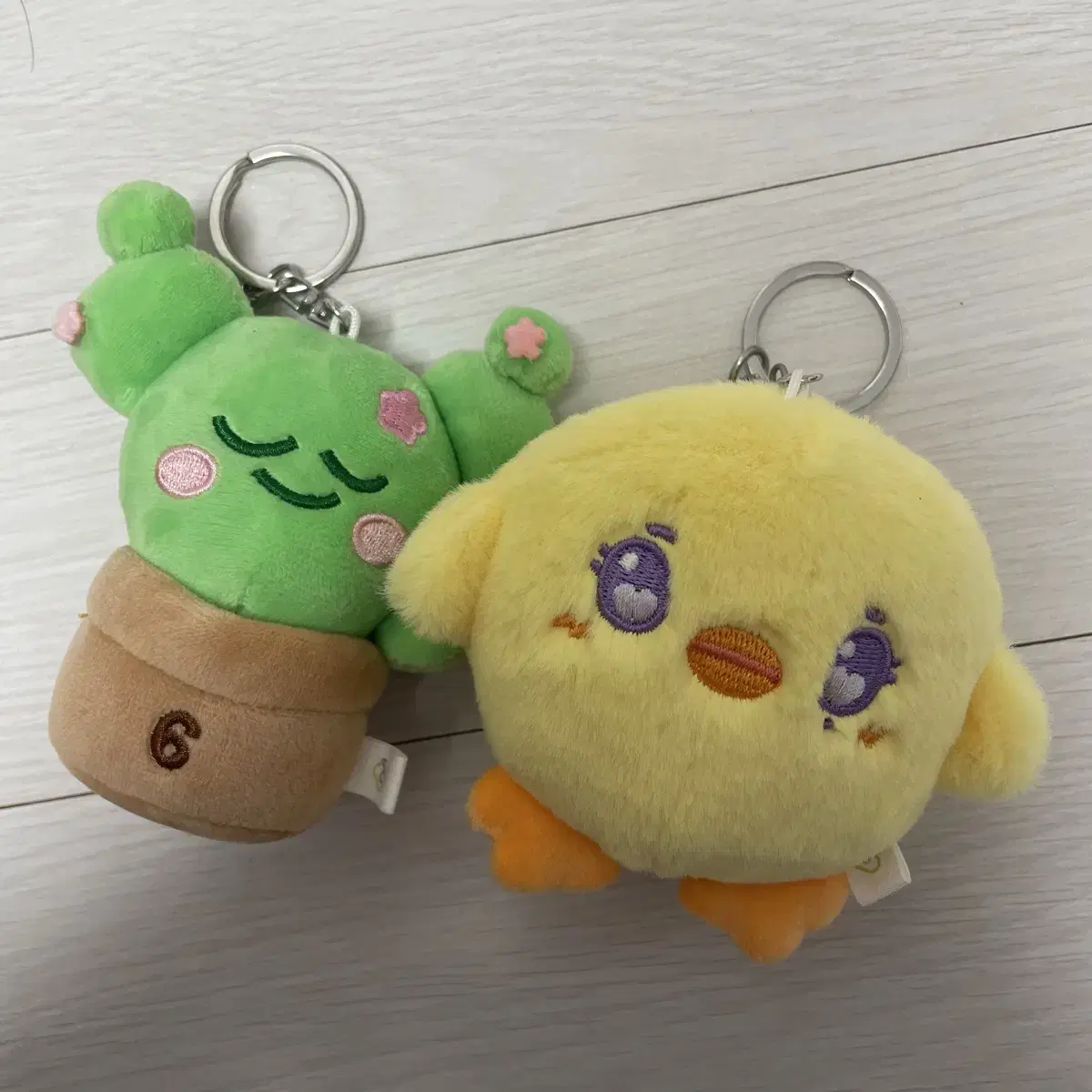 iu peep peep fleshy keyring