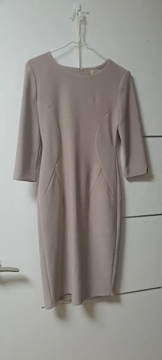 ONEPIECE Beige Basic Dress 44