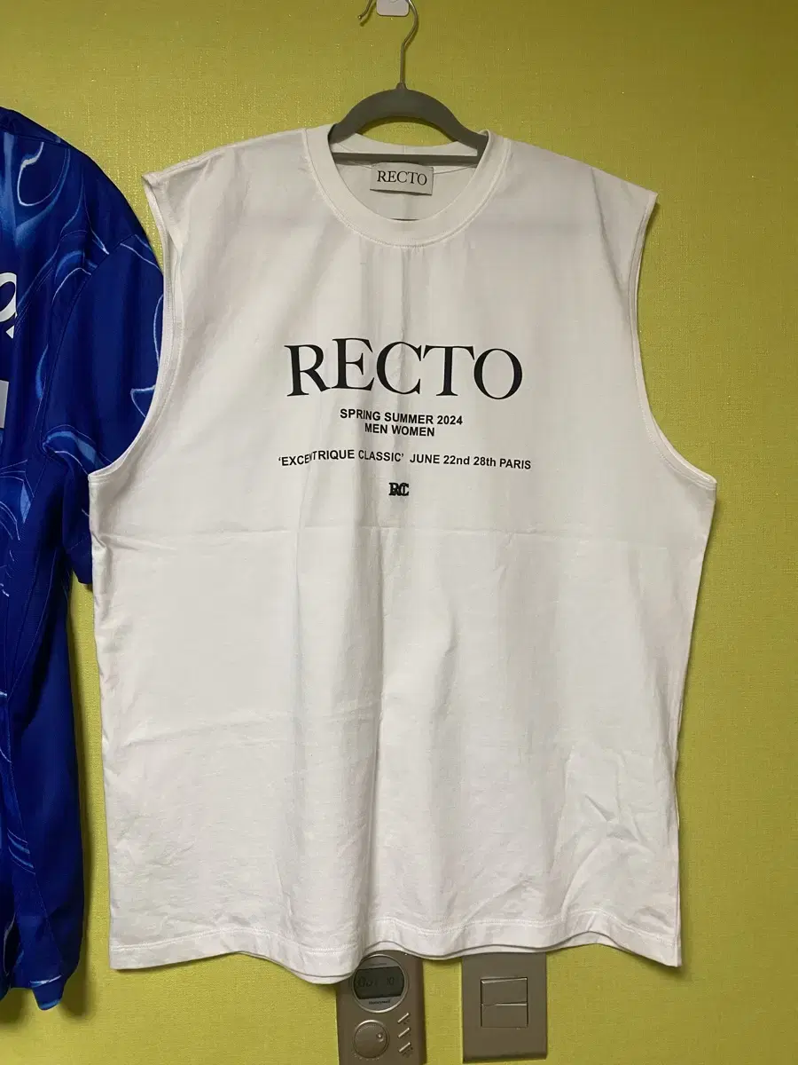 Recto Seasonal Logo Printed Sleeveless