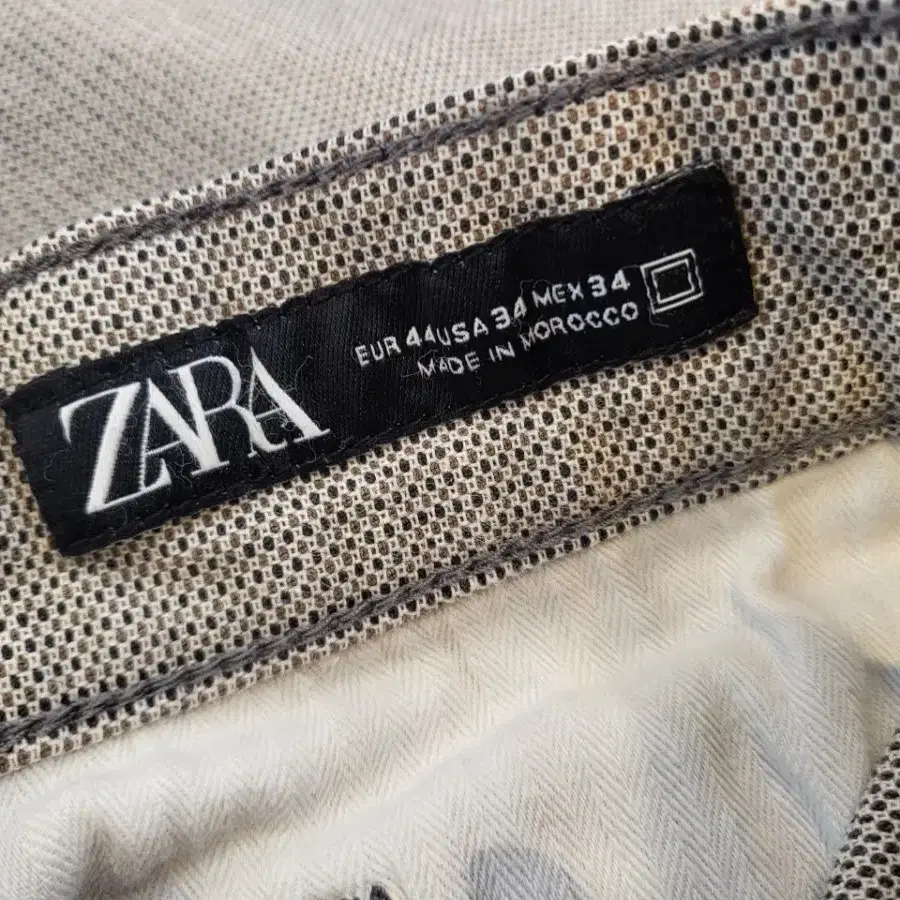 ZARA 스판 일자 팬츠 (34/32~33)