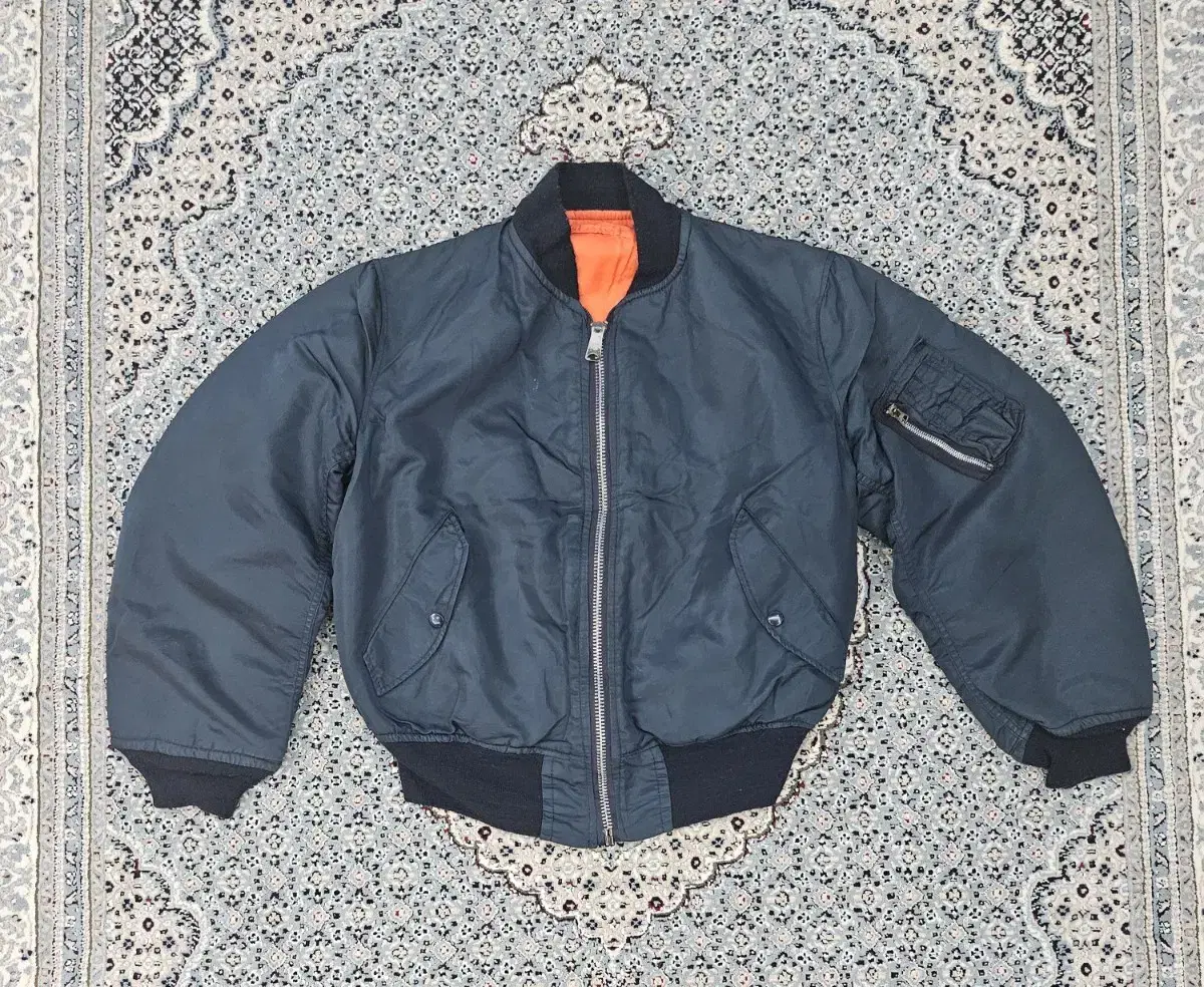 [last sale] alpine industry ma1 navy large 105size feeling