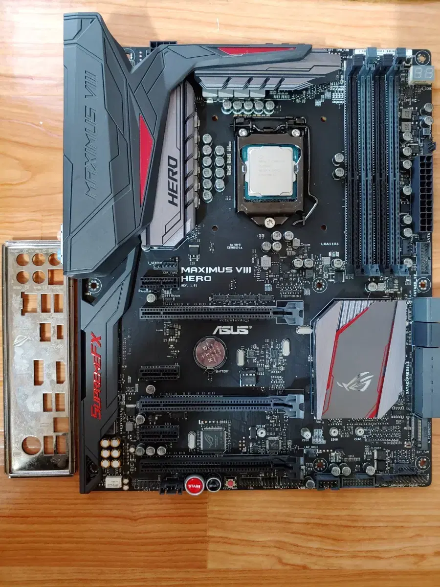 CPU i7 7700k + ASUS MAXIMUS 메인보드