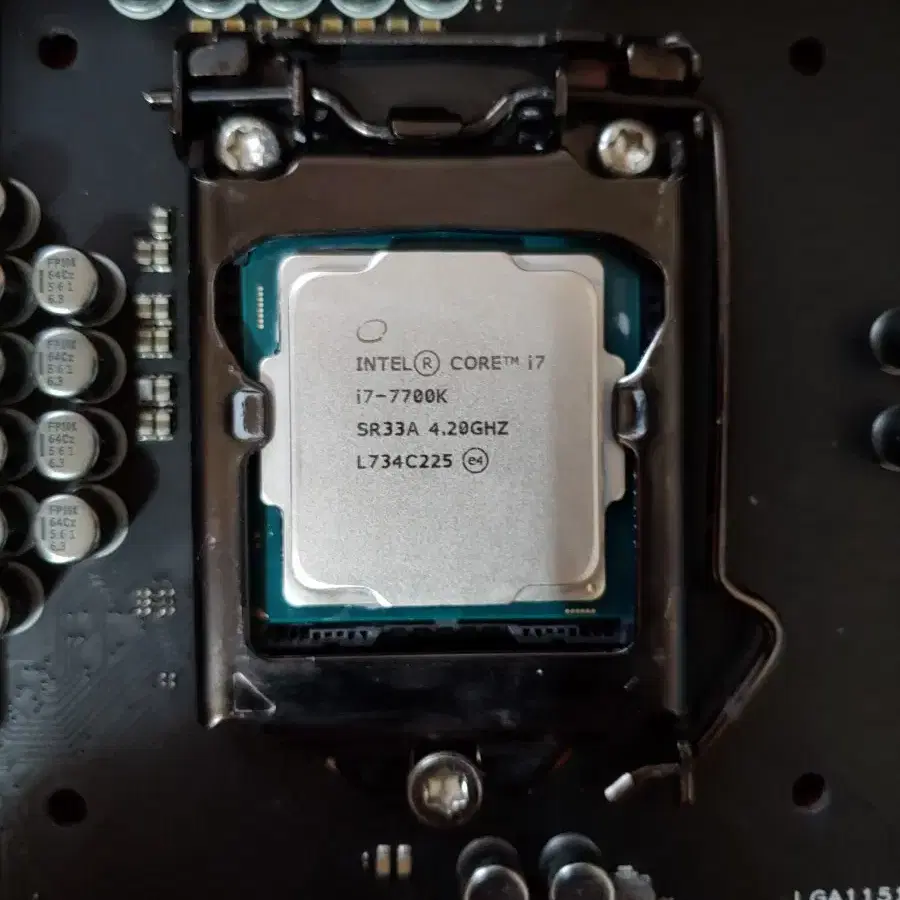 CPU i7 7700k + ASUS MAXIMUS 메인보드