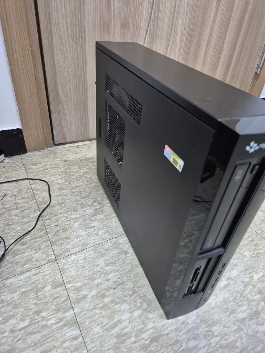 pc 본체팝니다