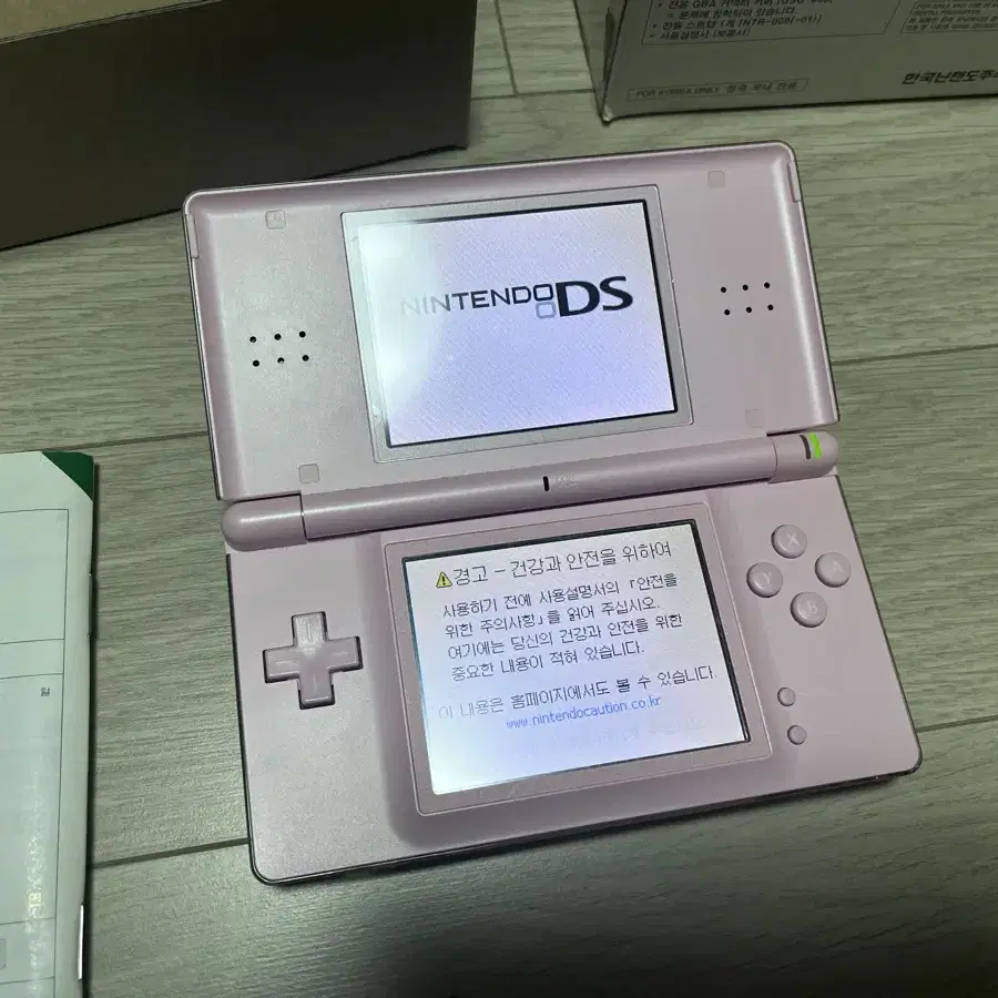 [국내 정발] 닌텐도 ds lite 노블핑크 박셋