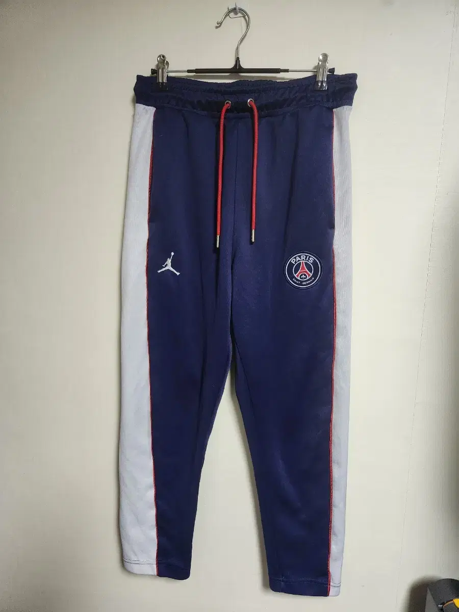 Jordan Paris Saint-Germain Chuu Lining