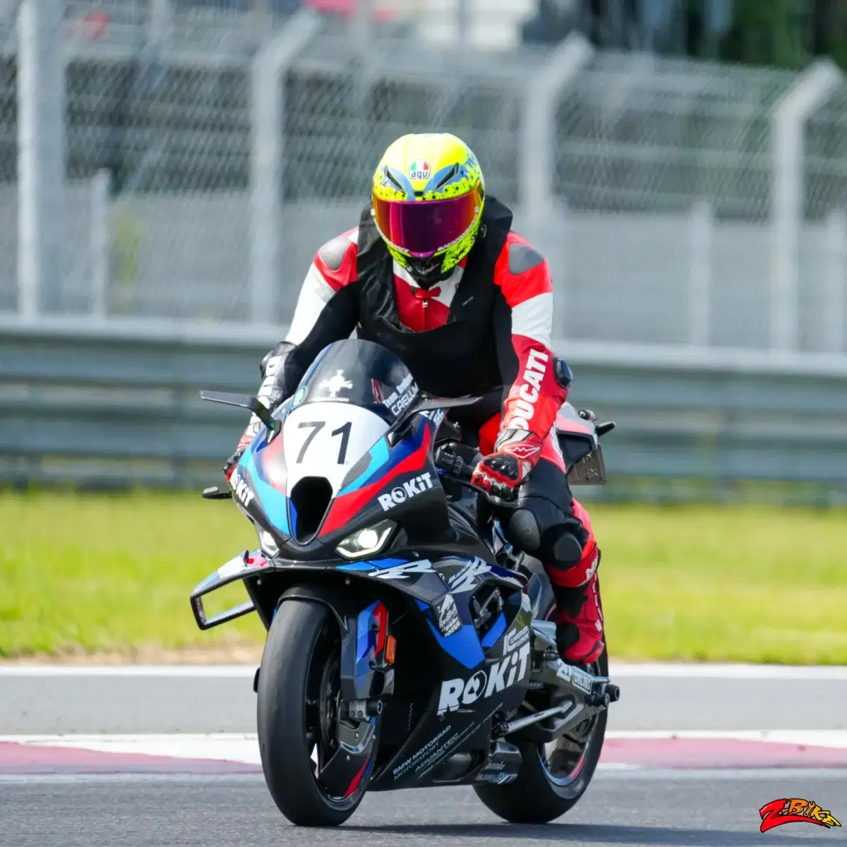 BMW M1000RR Competition 최상위버젼