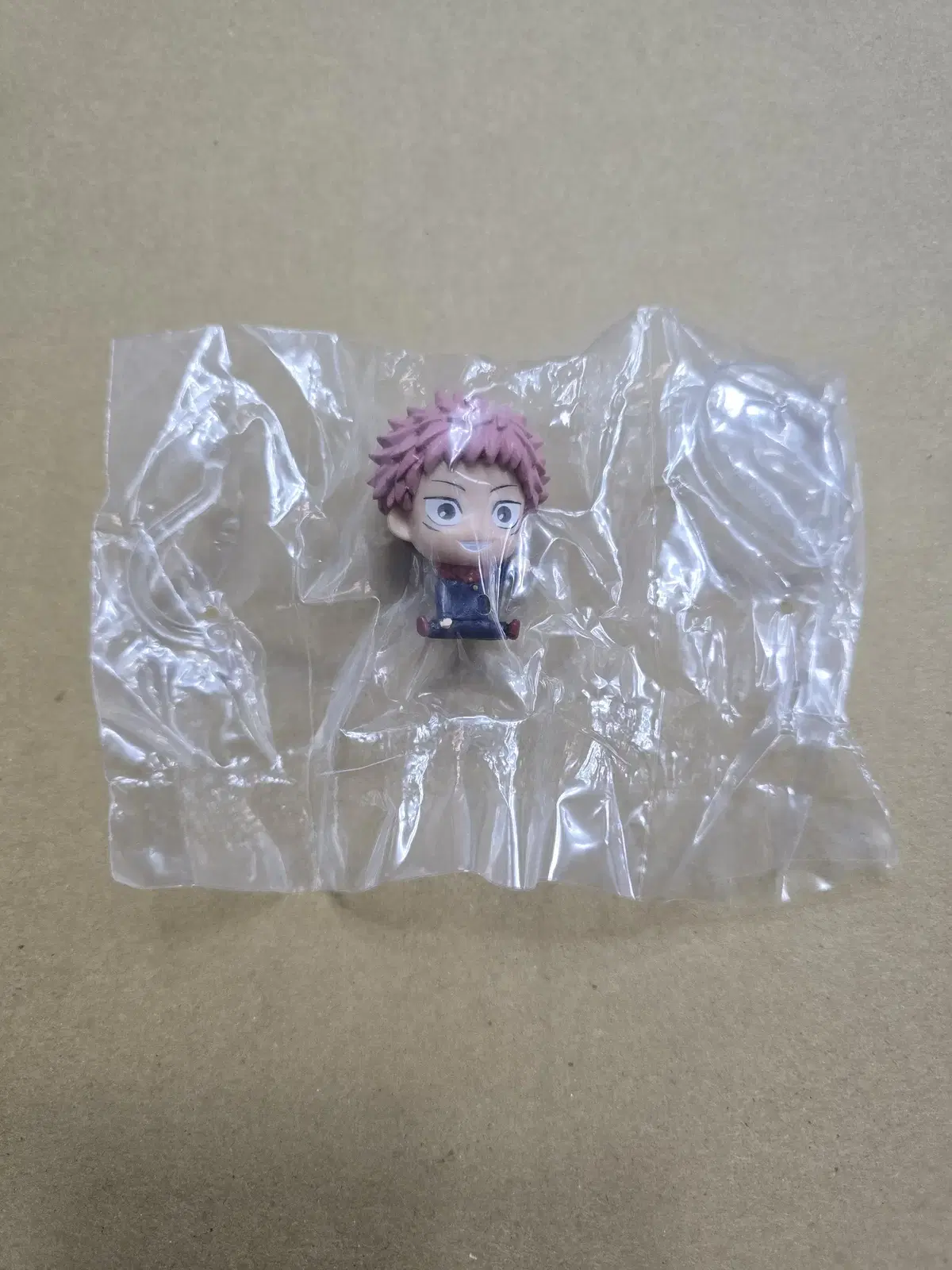 Zuu Spinning Gacha Figures Collection Itadori Yuji Unsealed