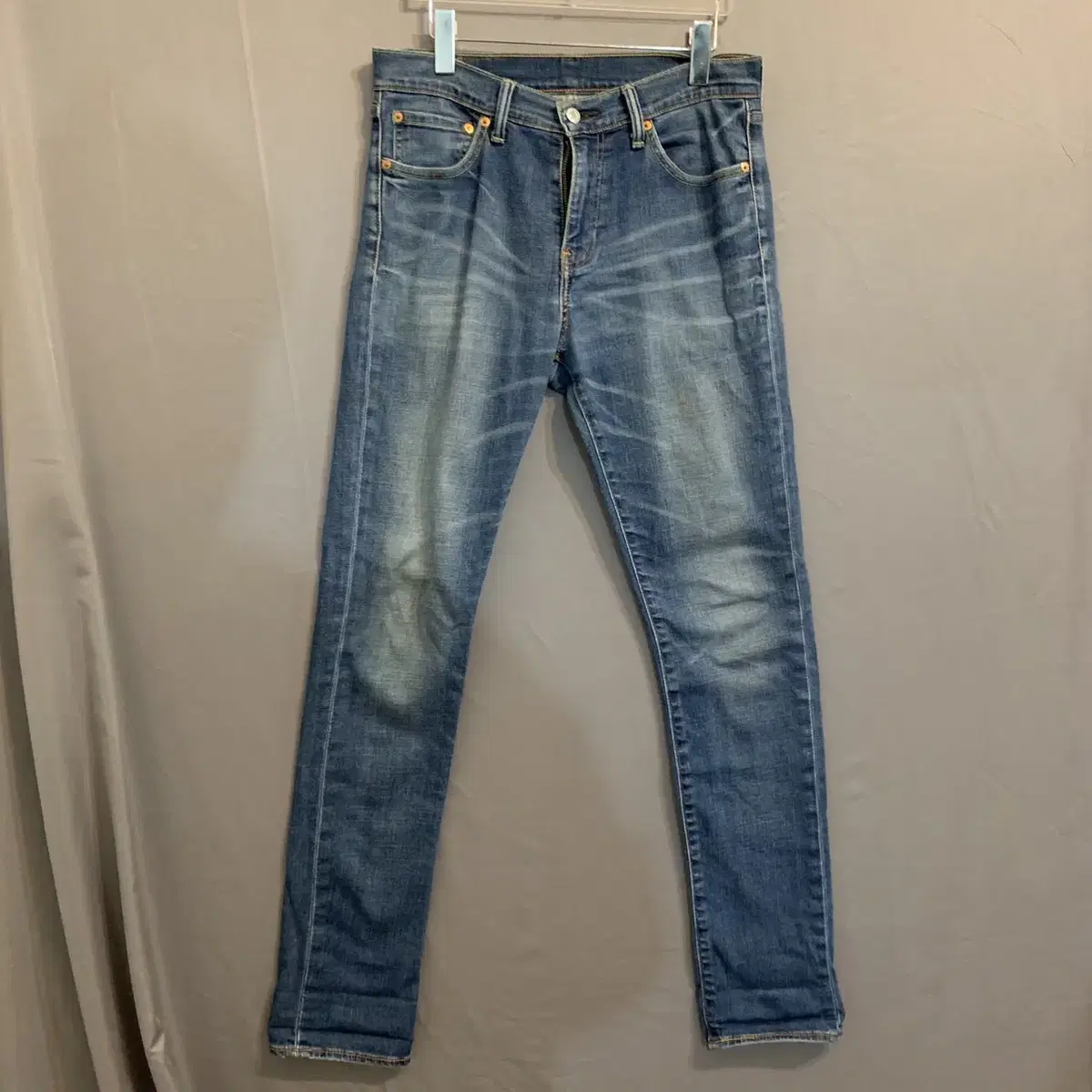 32-inch Levi's 510 span-washed jin denim jeans