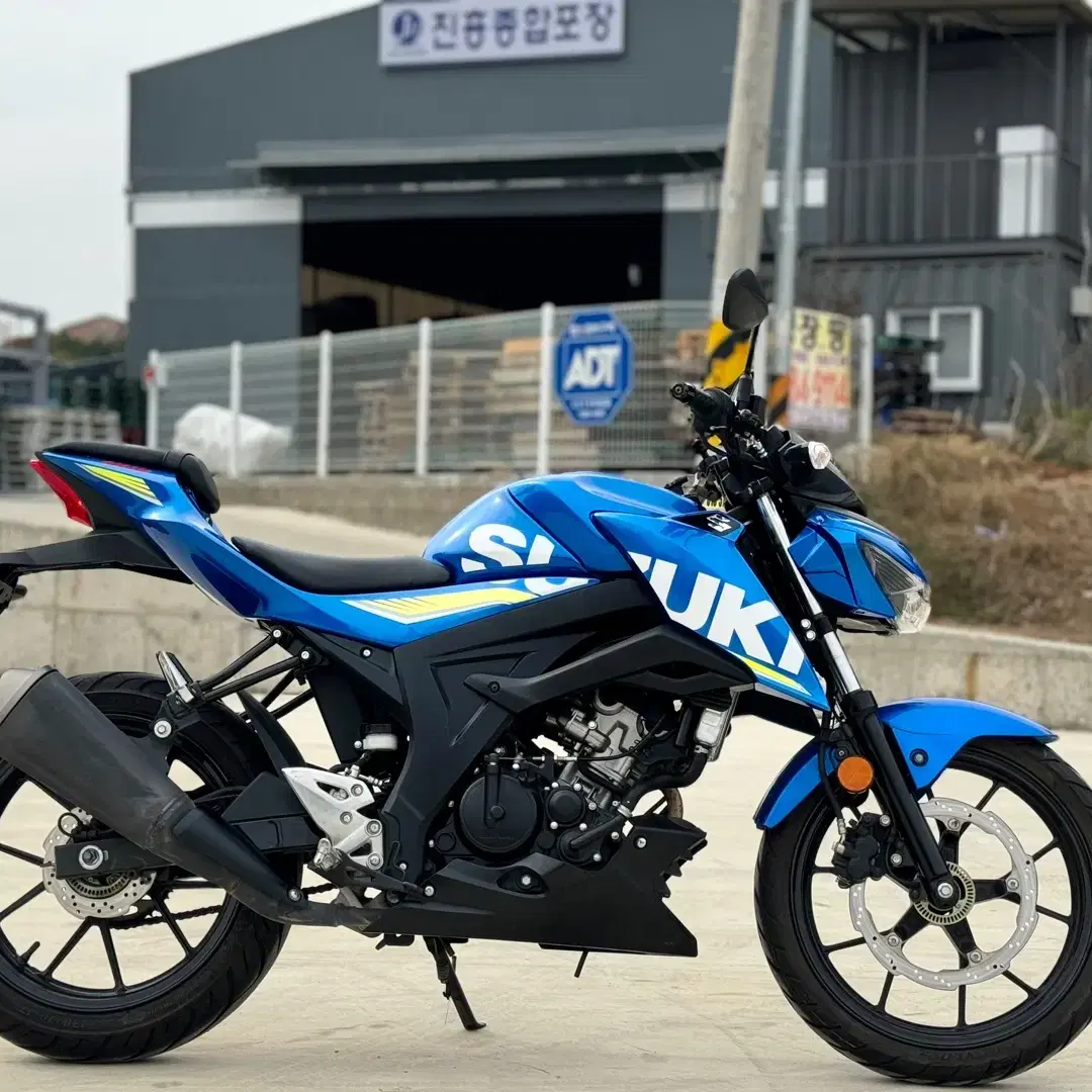 스즈키 GSXS125 2018년 / 1만키로수 / 주행최상급 판매합니다