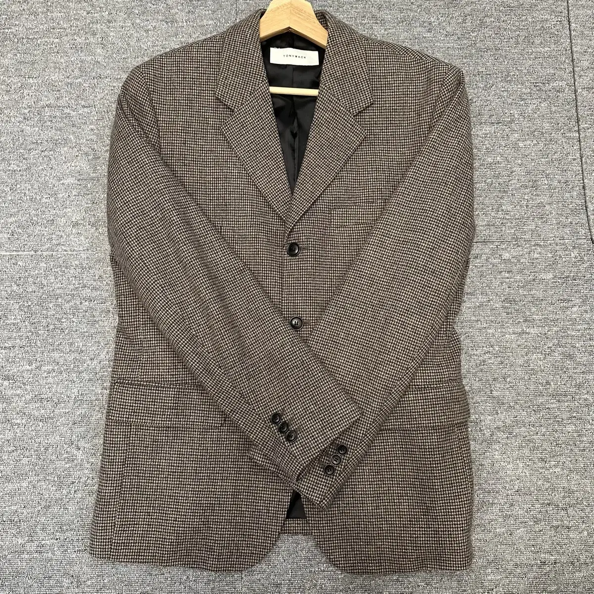 [M] Tony Weck Brown check blazer