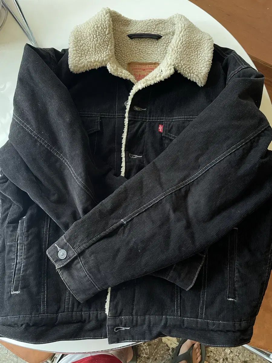 Levi's Corduroy Sherpa Black