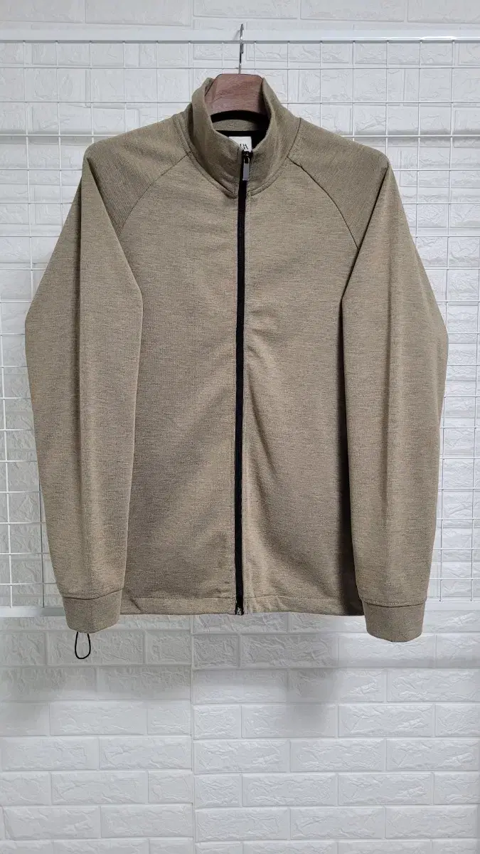 [105]ZARAZara mochaDeep beige undershirt with string detail Pullover track top jacket XL