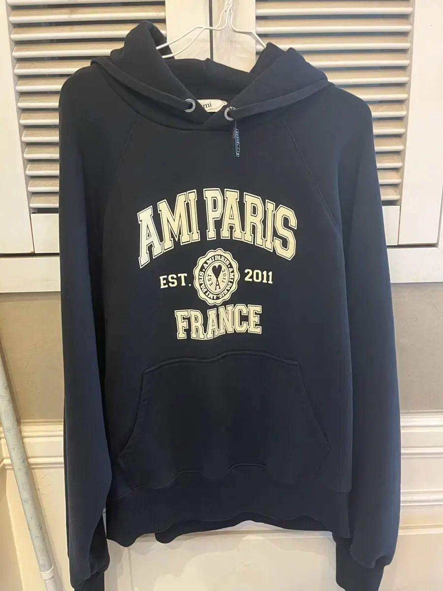 Ami Paris (Black, XL)