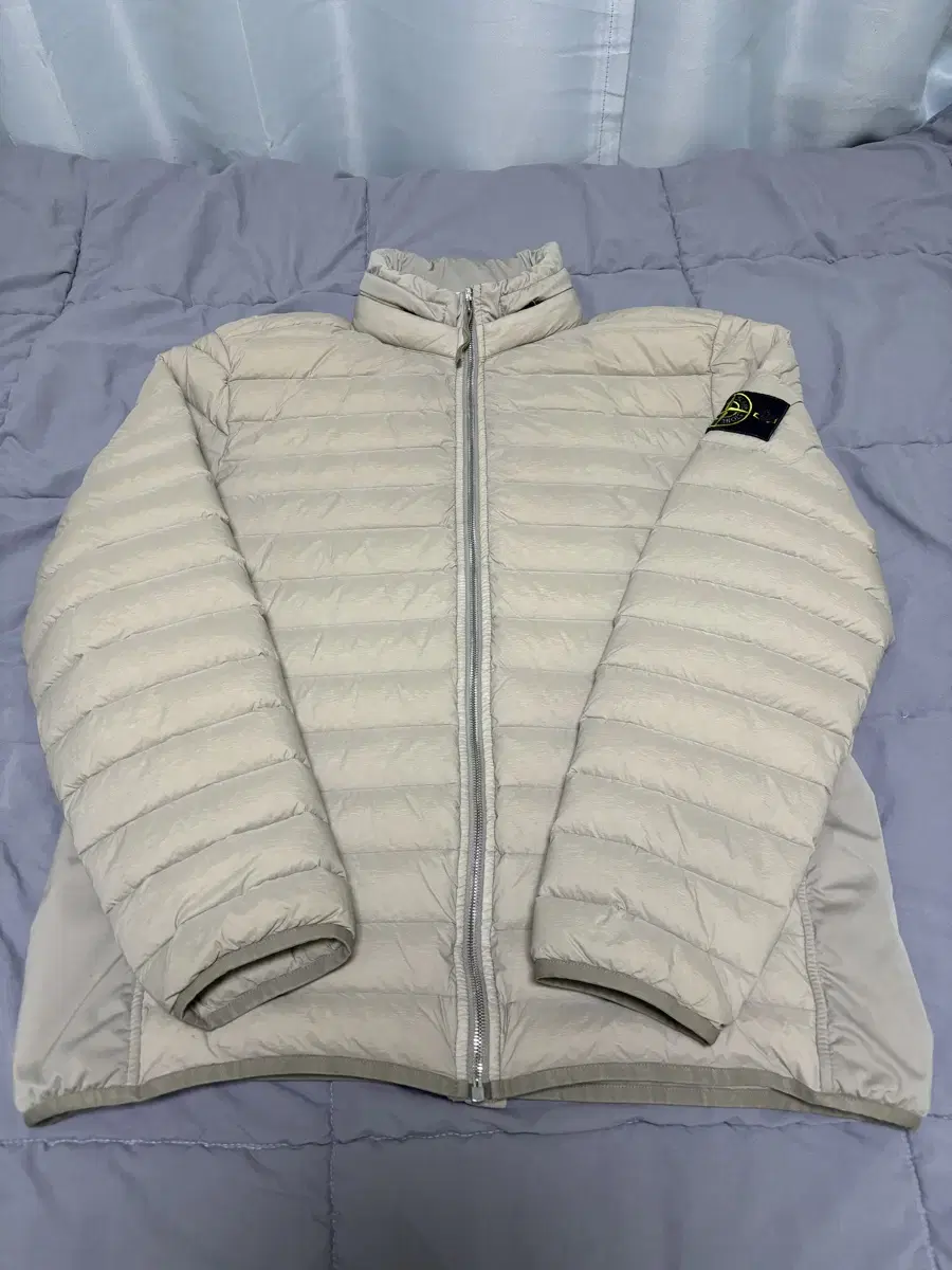 [ Today Only! ] Genuine, Brand New, Stone Island Room Woven Lightweight Padding XL