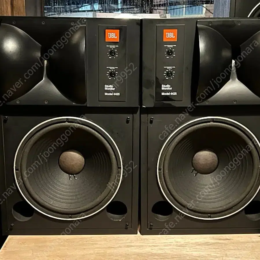 Jbl4425 부산 직거래 원합니다 택배도 가능