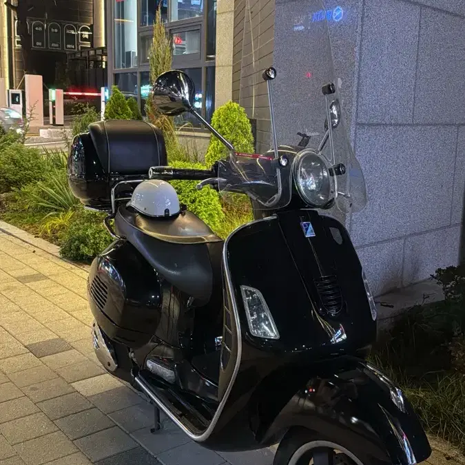 베스파 gts300. 커브 대차환영