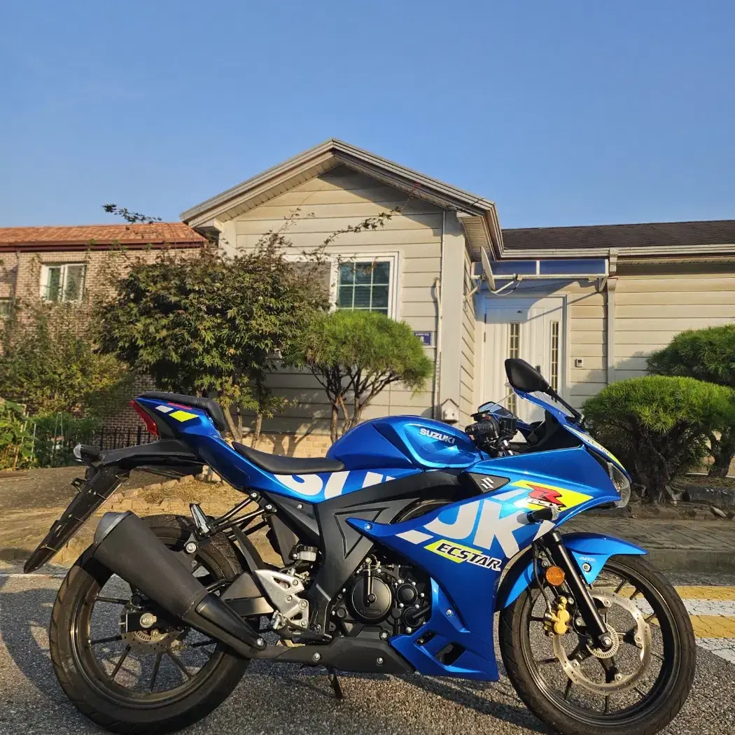 신차보증)A급 신차컨디션 스즈키 gsx-r125 24년형 1천키로 판매