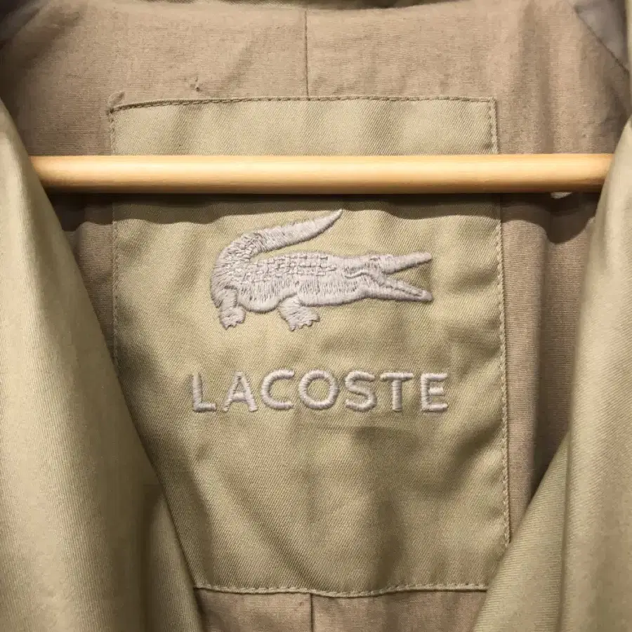 LACOSTE 트렌치 코드