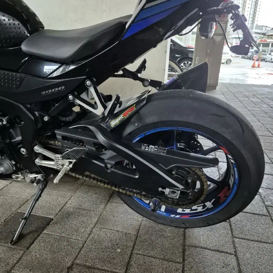 gsx r1000r 17년식 블랙 순정카울 팝니다