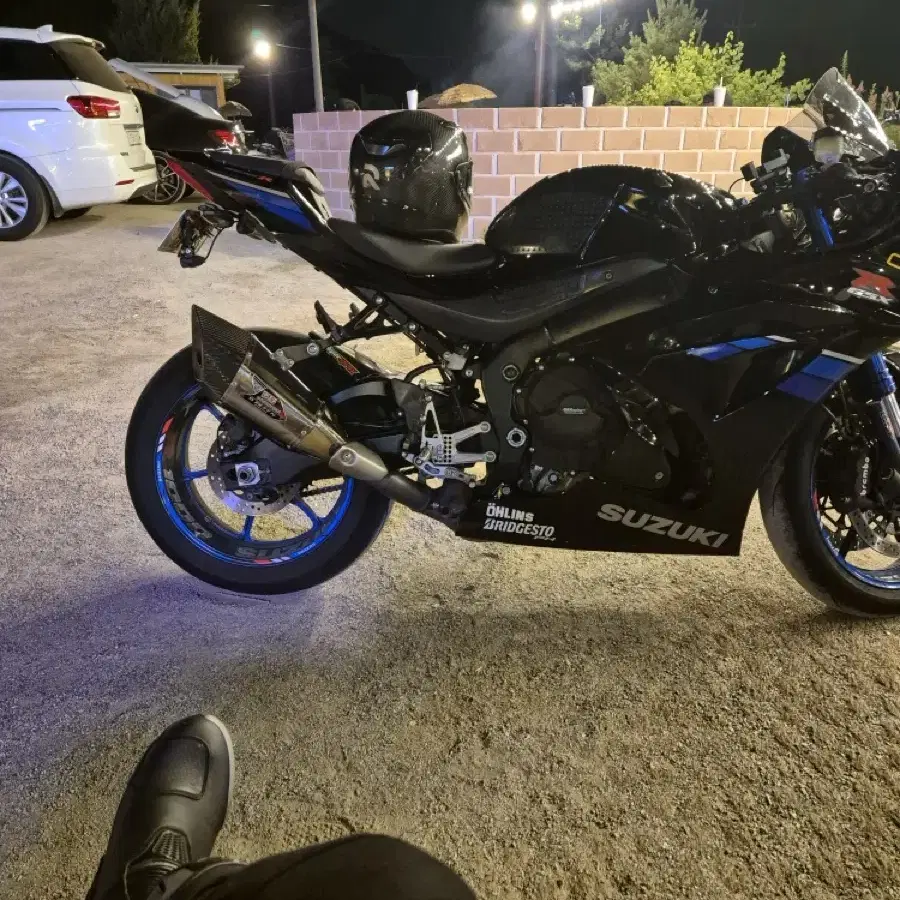 gsx r1000r 17년식 블랙 순정카울 팝니다