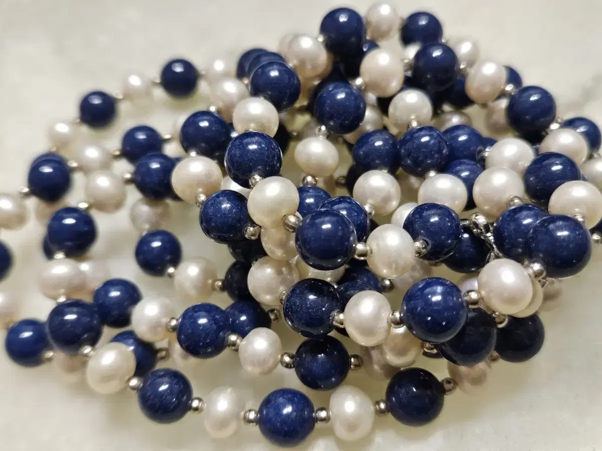 Freshwater pearl necklace