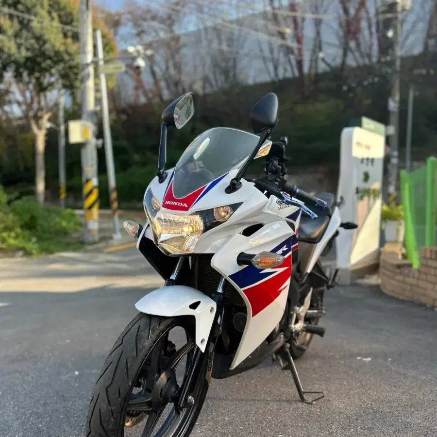 CBR125