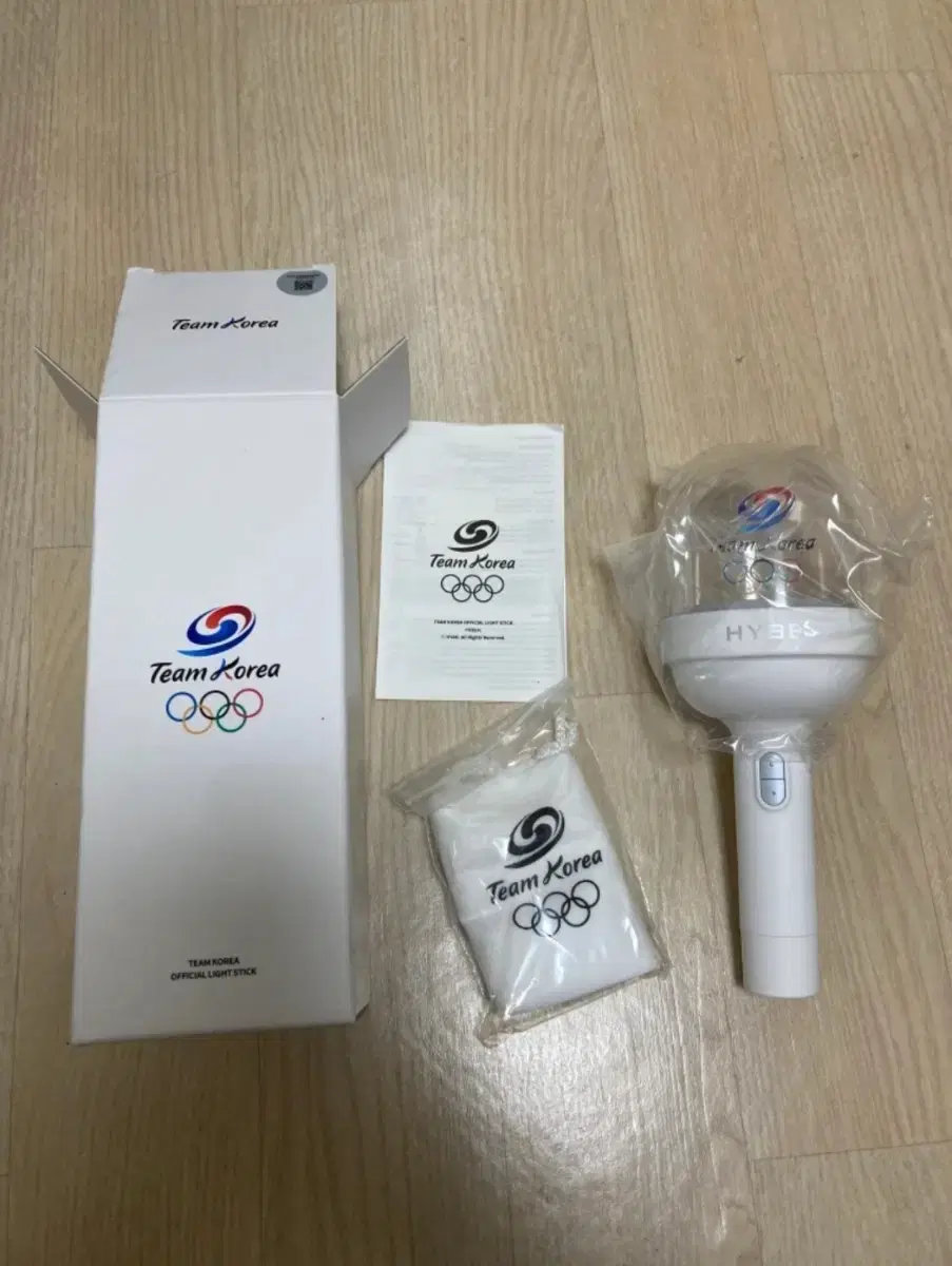 Paris 2024 Olympic Hive lightstick (new)