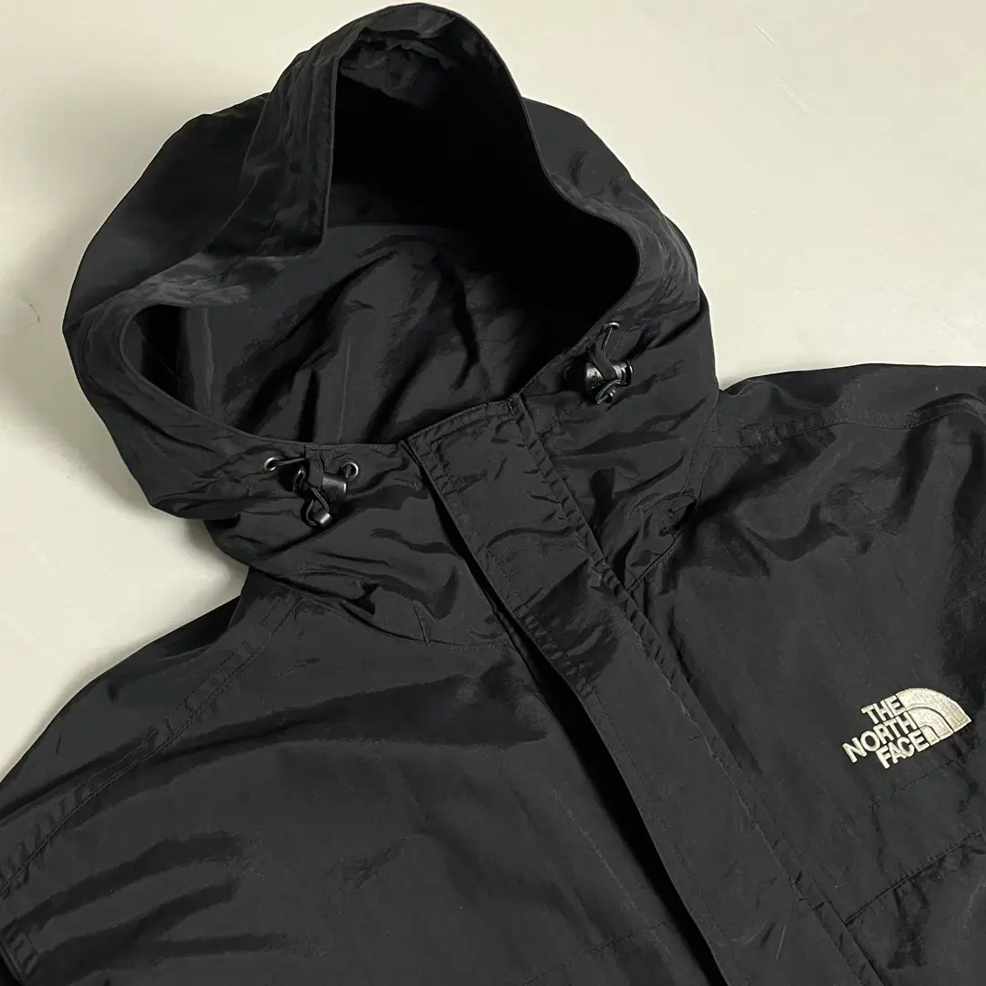 [NORTH FACE] 노스페이스 암로고 윈드브레이크 프리자켓