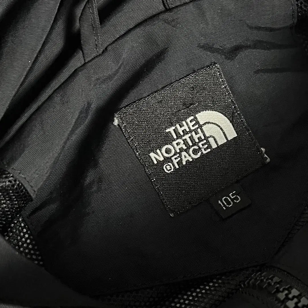 [NORTH FACE] 노스페이스 암로고 윈드브레이크 프리자켓