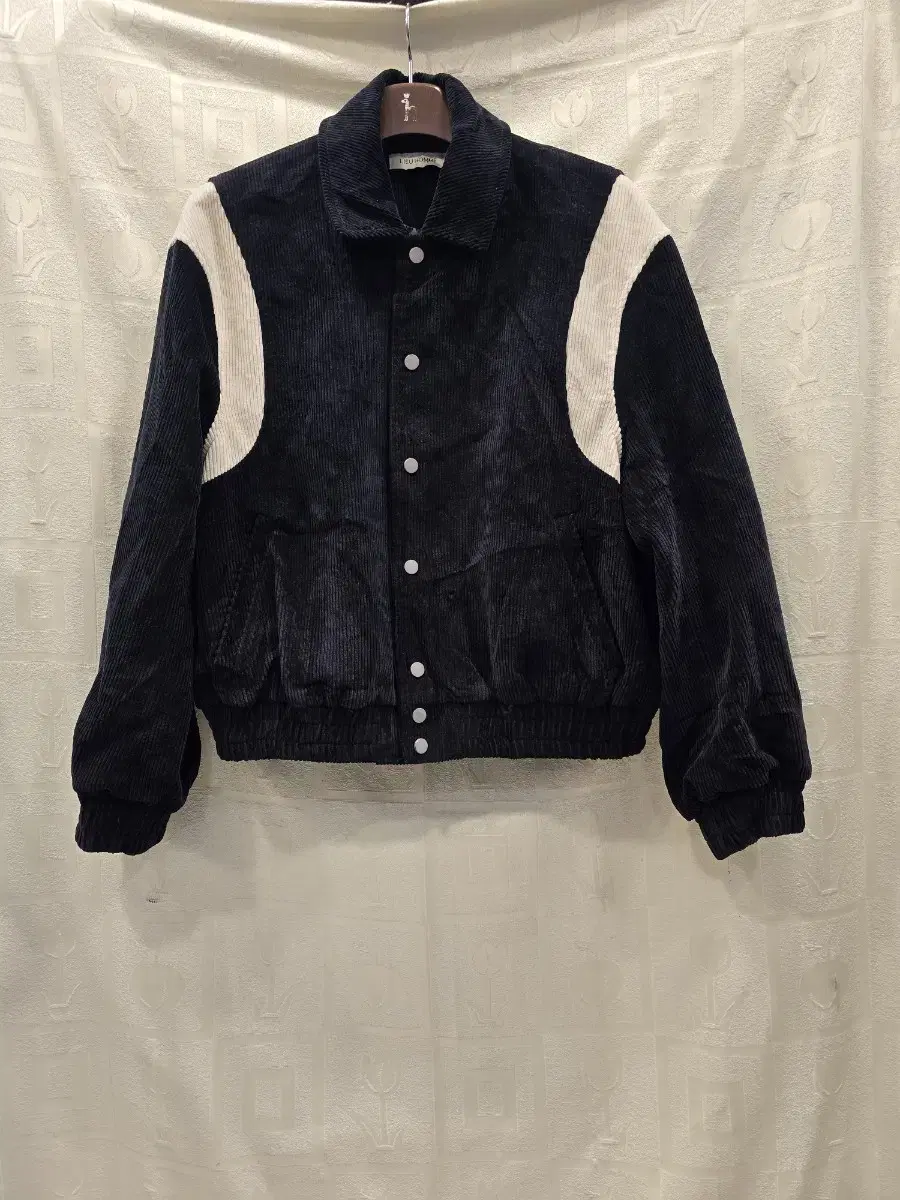 Almost New) Riwoo Homme 23 Years Corduroy Crop Varsity Jacket L (100)