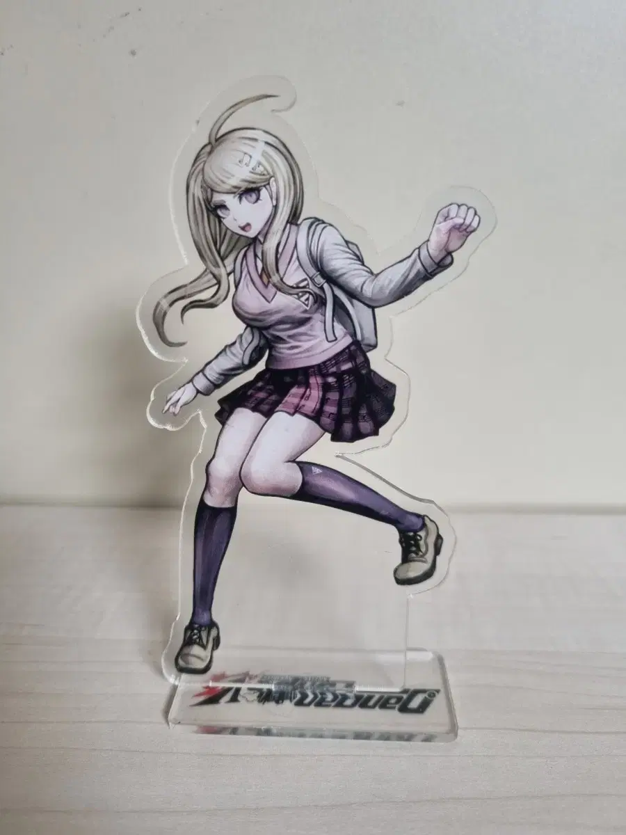 Danganronpa Akamatsu kaede acrylic stand