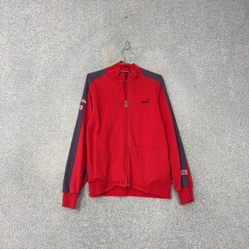 Puma Red Logo Vintage Track Top Zip Up Jersey M