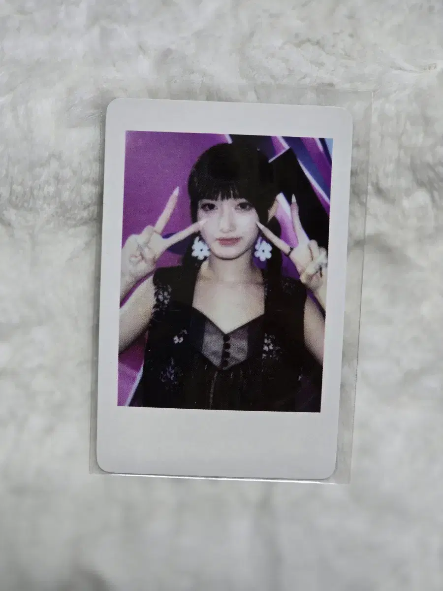 IVE ive leeseo with muu luckydraw ld pre-order benefit photocard polaroid