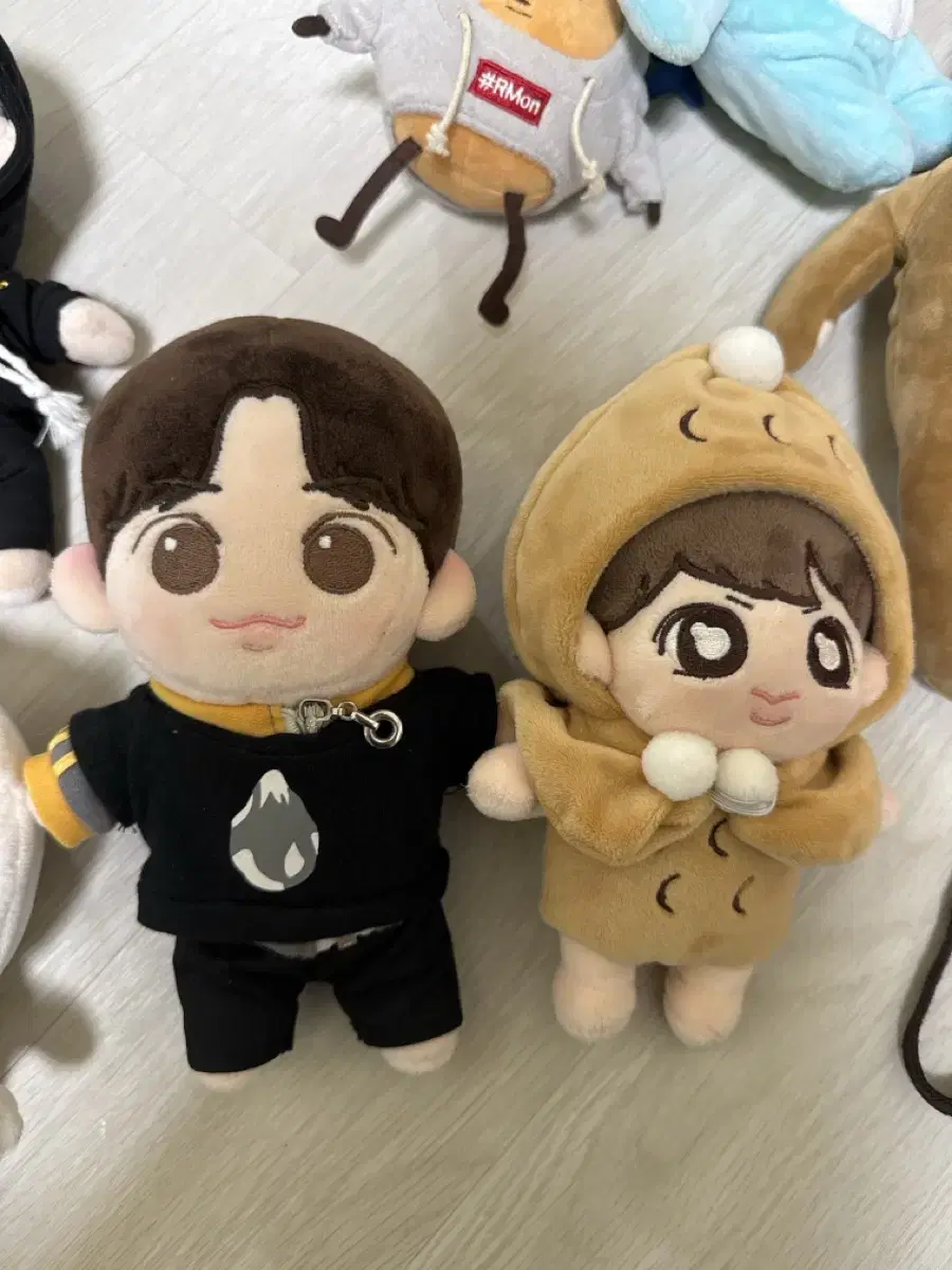 Sungwoon Ha doll sells