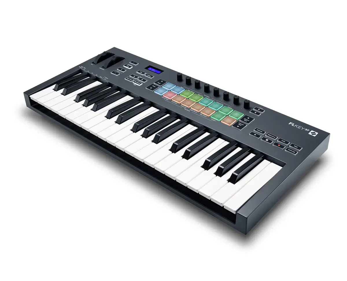 노베이션 NOVATION FLKey 37 판매합니다.