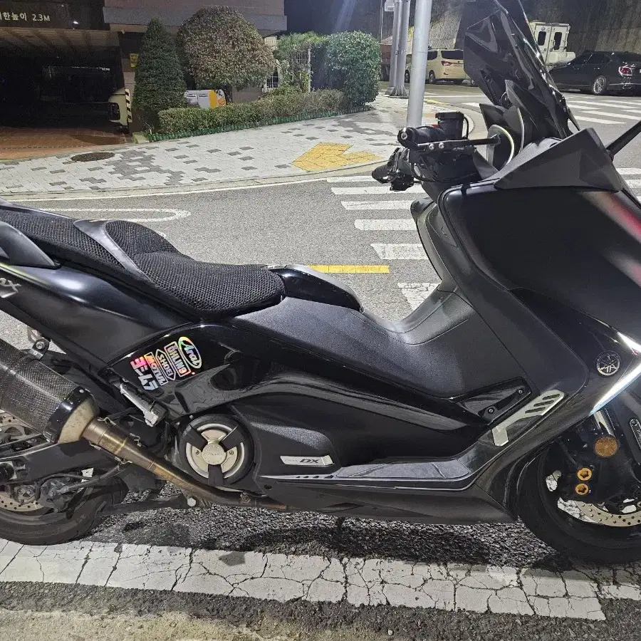 Tmax 530 DX 19년식 판매합니다.